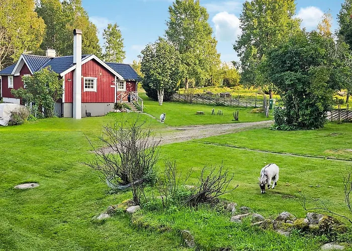 Cozy Home In Hoekerum With House A Panoramic View